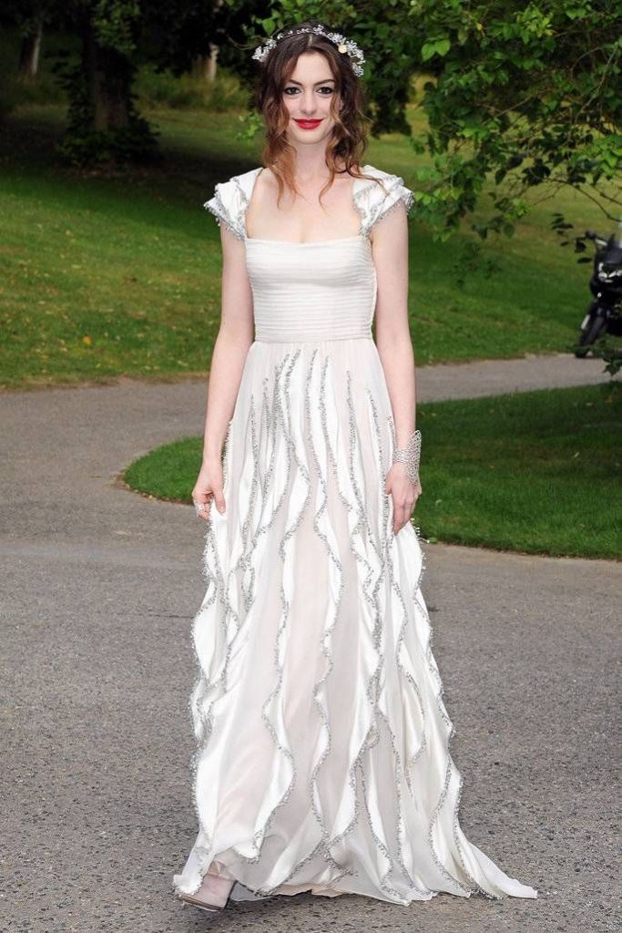 Anne Hathaway wore the white gown